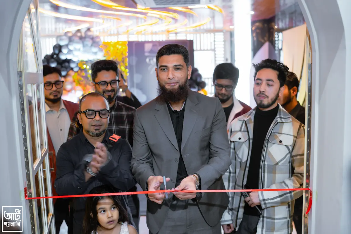 Curtivelle showroom opening ceremony with guests and premium curtain displays